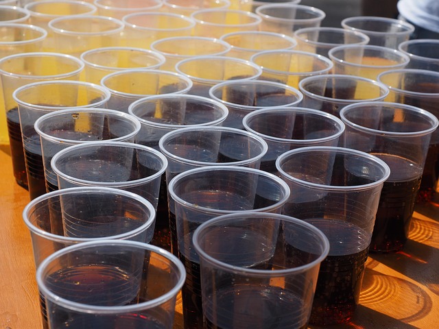 Water or Isotonic Drinks? Choosing the Best Hydration Option for Physical Activity